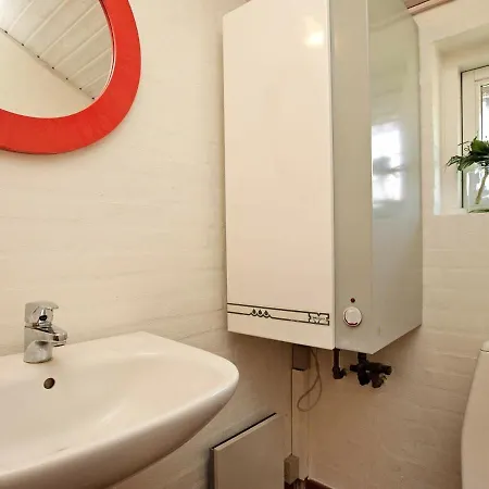 Vakantiehuis Three-bedroom Holiday In 87