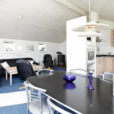 Three-bedroom Holiday In 87 Vakantiehuis Blåvand